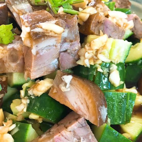 C12 肘子拍黄瓜 pork hock and cucumber salad